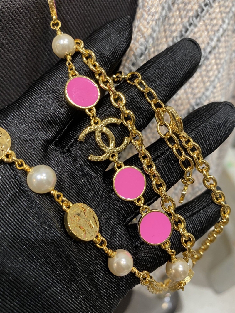 Ch**el waist chain